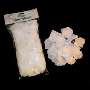 RTD-1651 : Bag of 200 White Rose Petals at RTD Gifts
