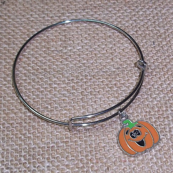 Fall Jack-O-Lantern Bangle Bracelet Expandable Silver Wire Enamel Pumpkin Charm Fall Jack-O-Lantern Bangle Bracelet Expandable Silver Wire Enamel Pumpkin Charm